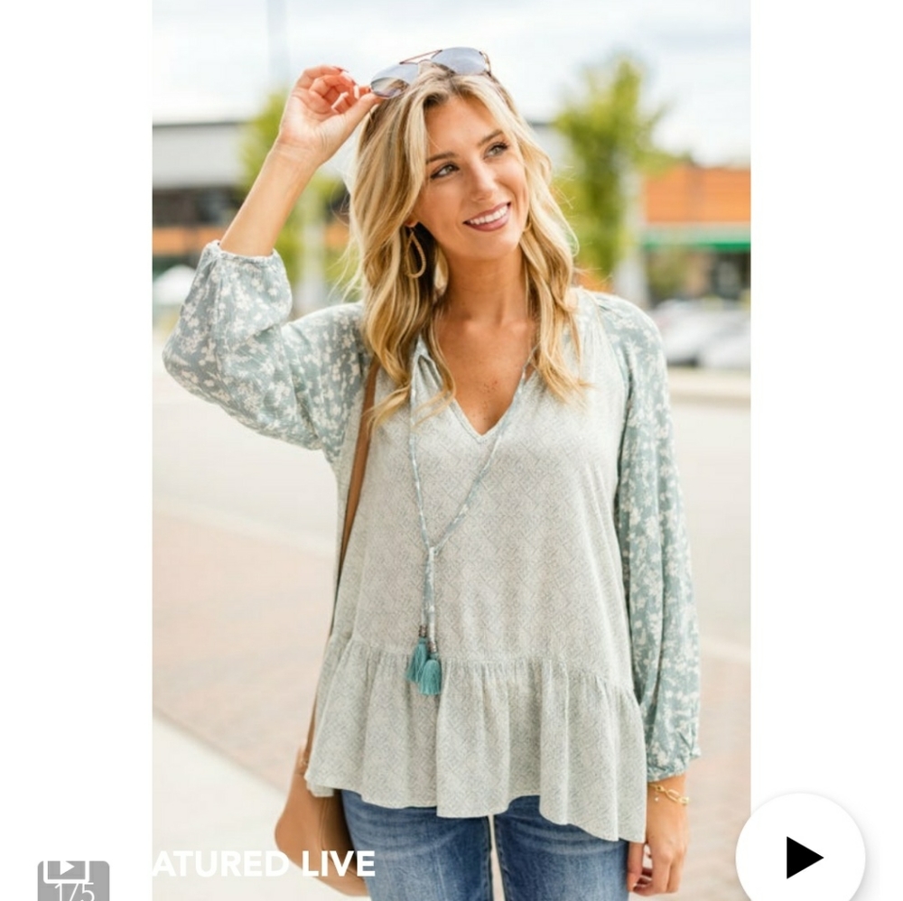 Women's blouse, becall floral v neck ruffle bottom, tassel tie medium, boho blue